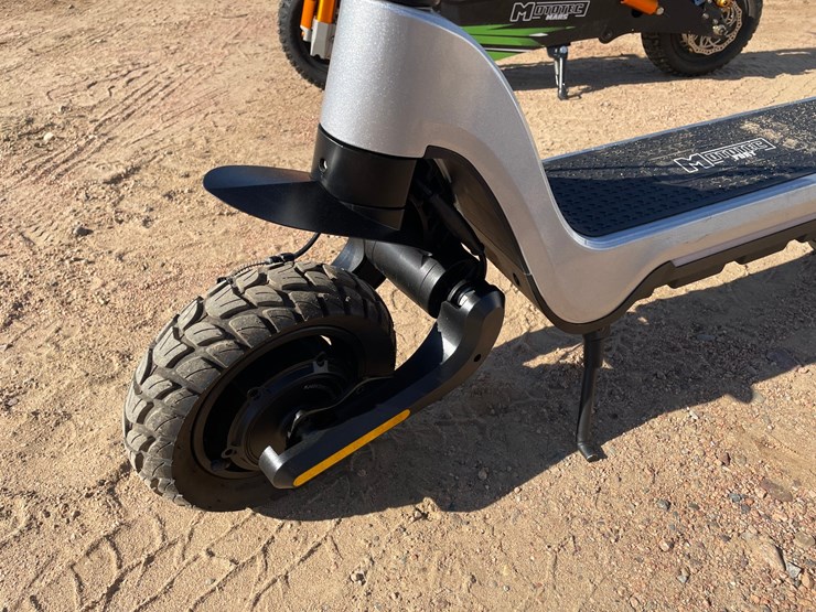 #1035-•-2025-mototec-fury-electric-scooter-image-2