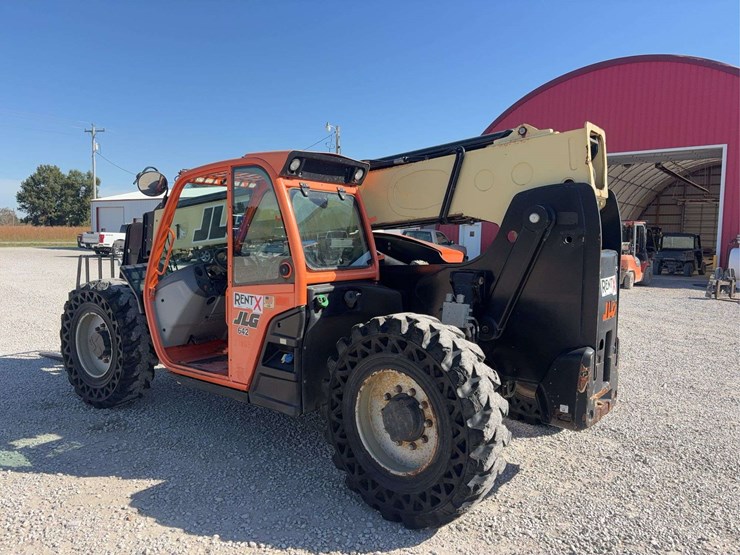 2016-jlg-642-telehandler,-6000lbs,-4,051-hours,-diesel-engine,-42’-reach,-4’-long-forks,-solid-tires,-s/n--0160074179-image-12