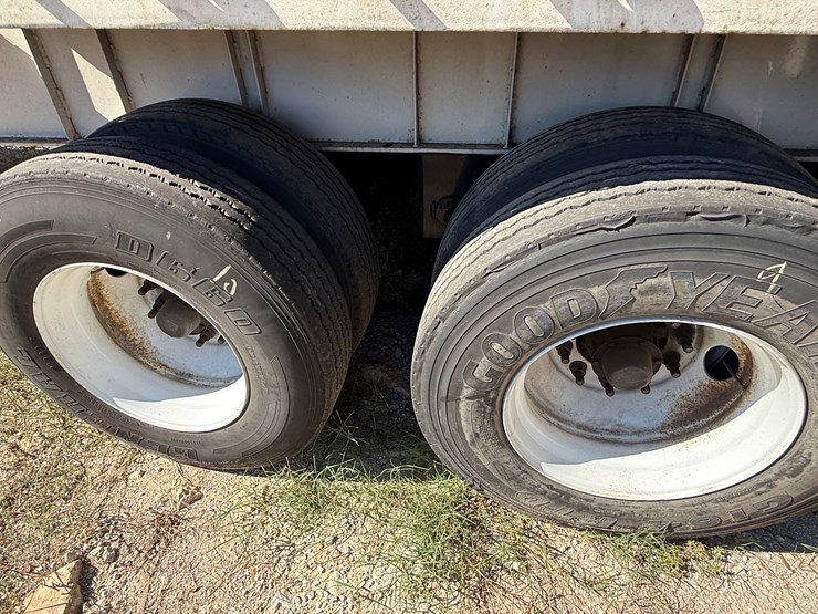 2005-fontaine-37-ft-x-102-in-t/a-flatbed-piggyback-trailer-image-13