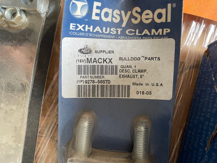 #5206-•-exhaust-clamps-for-mack-heavy-truck-image-6