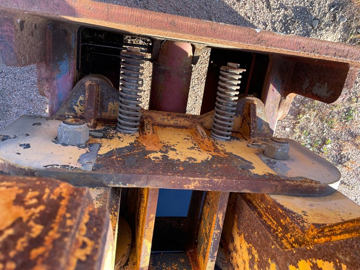 #3743-•-mohawk-heavy-equipment-(2)-post-lift-image-18