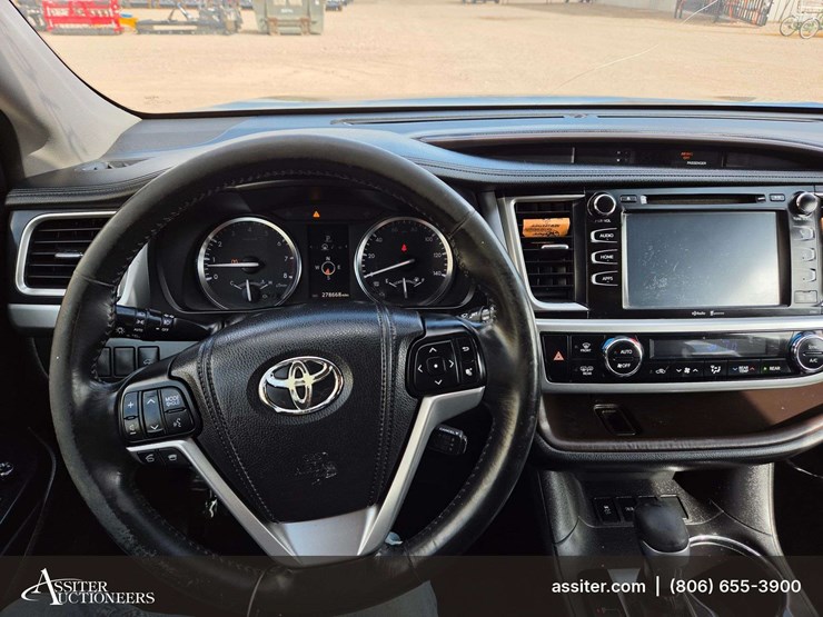2015-toyota-highlander-xle-image-20