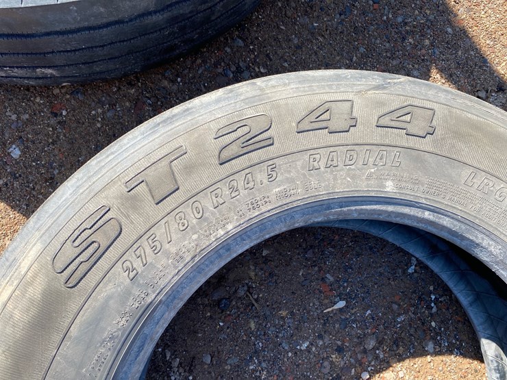 #6972-•-(1)-bfgoodrich-st-244-275/80r24.5-commercial-truck-tire-image-5