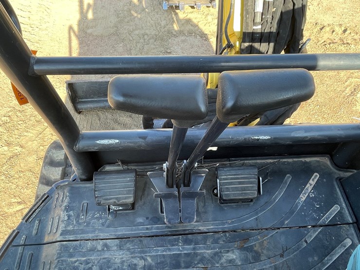 #1900-•-yanmar-vio-35-mini-backhoe-image-64