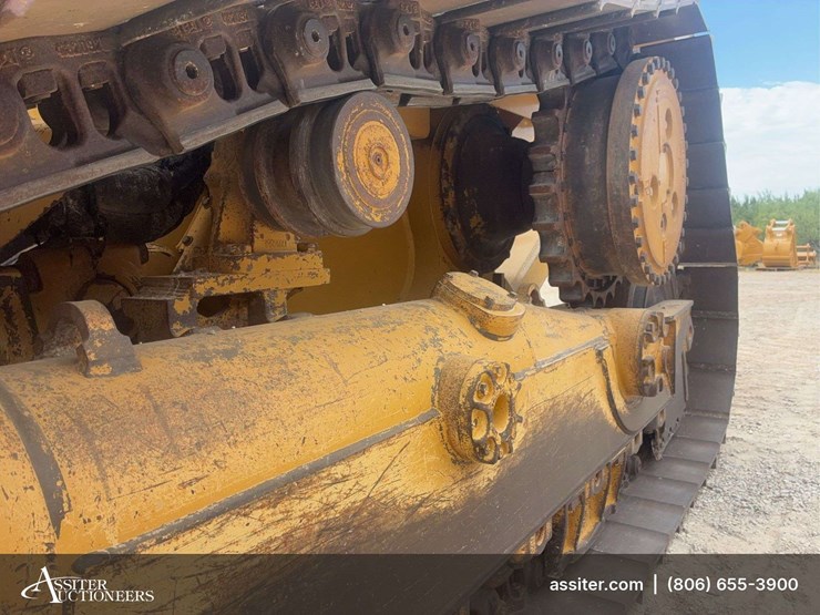2015-caterpillar-d6t-xl-image-30