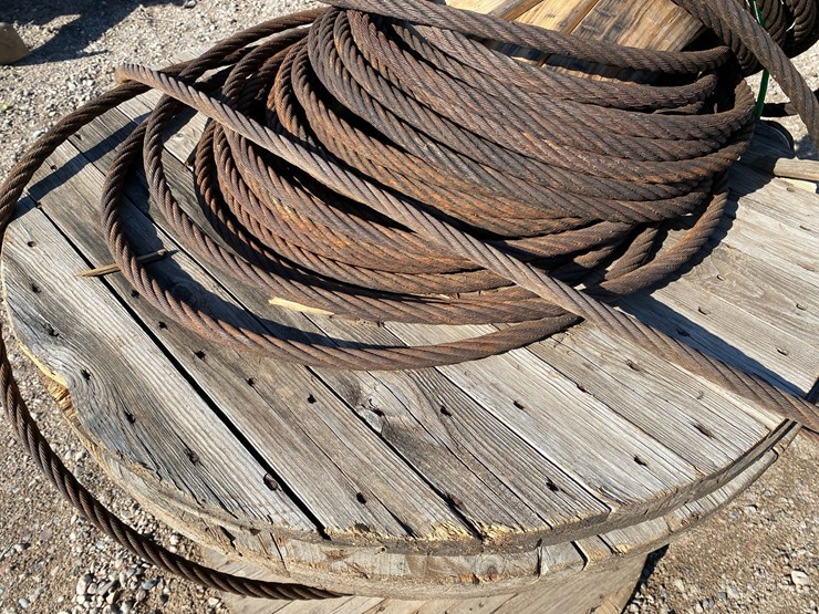 #6948-•-(1)-steel-wire-rope-cable-on-wooden-spool-with-swivel-hook-image-7