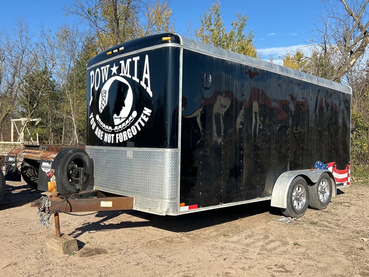 #6918-•-2008-homesteader-enclosed-tandem-axle-cargo-trailer-(wi-title-in-delay)-image-1