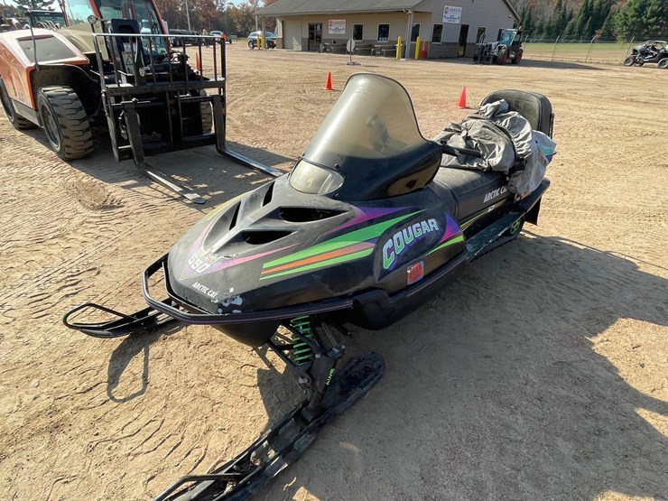 #1912-•-1996-arctic-cat-cougar-snowmobile-image-1