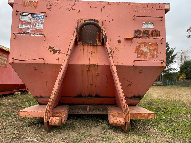 #3785-•-20-yard-dumpster-image-9