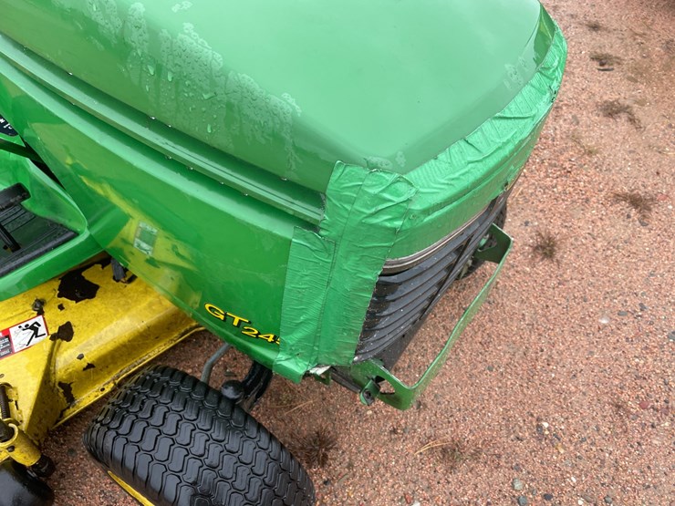 #1010-•-john-deere-gt245-riding-lawn-mower-image-53