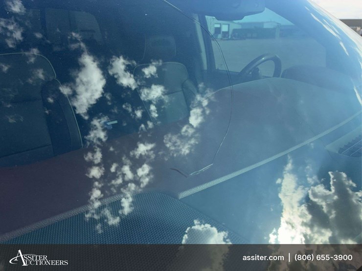 2015-chevrolet-silverado-1500-high-country-image-9