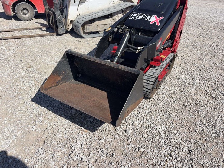 2023-toro-tx427-tracked-dingo-model-22321,-570-hours,-gas-engine,-comes-with-36”-smooth-bucket,-s/n--415182435-image-8