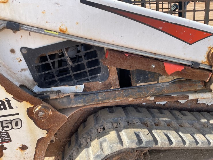 #1075-•-2017-bobcat-t450-tracked-skid-steer-image-9
