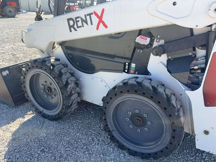 2020-bobcat-s64-wheeled-skid-steer,-991-hours,-quick-attach-hookup,-smooth-68”-bucket,-solid-tires,-s/n--b4sc11748-image-10