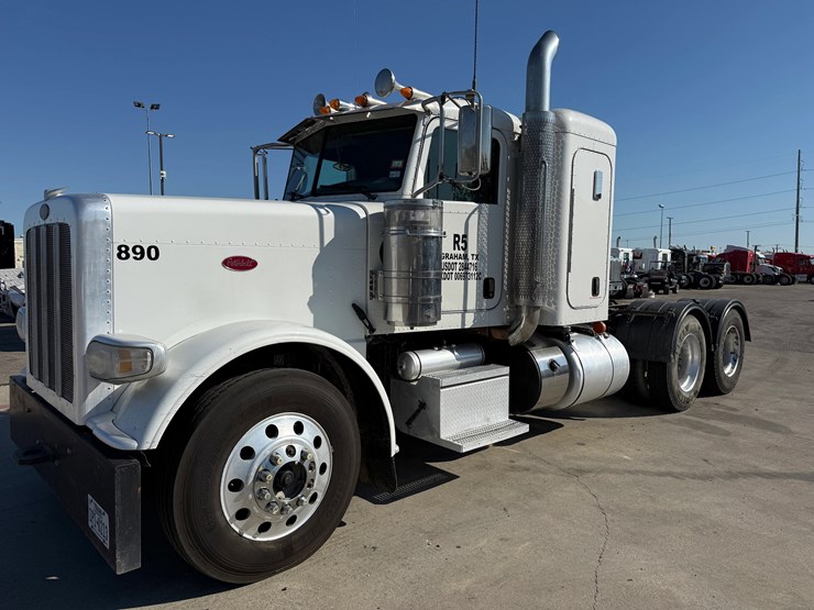 2016-peterbilt-389-image-6