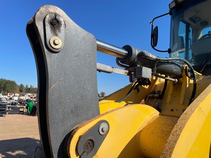 #1871-•-2007-new-holland-w130za-wheel-loader-image-16