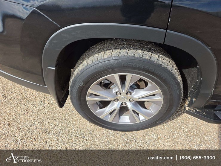 2015-toyota-highlander-xle-image-31