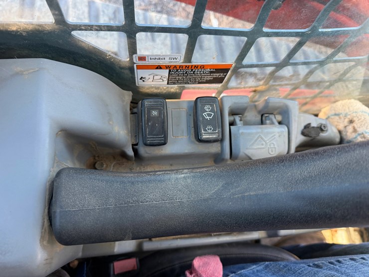 kubota-svl95-2s-image-23