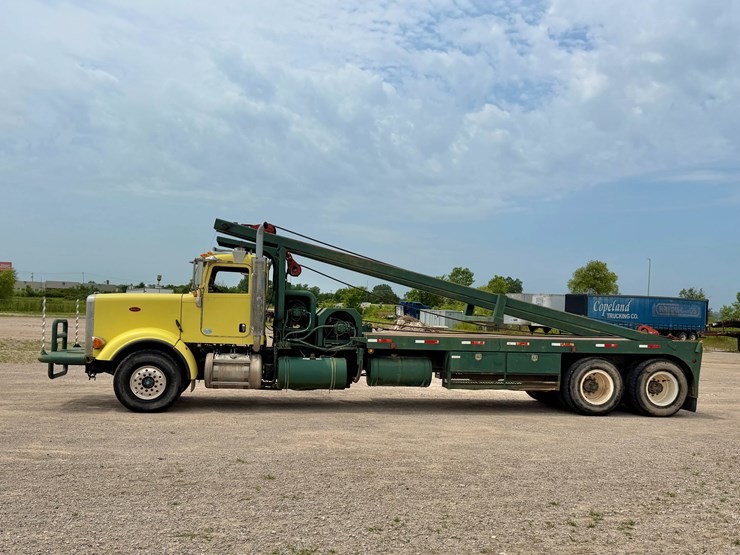 2013-peterbilt-367-image-2