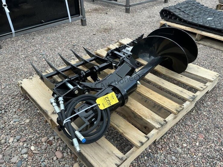 mini-excavator-attachments-image-2
