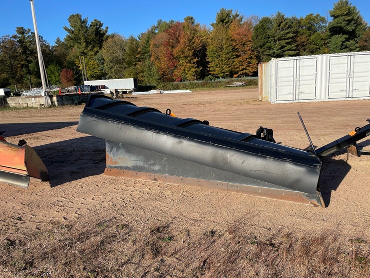 #3760-•-falls-snow-plow-blade-image-1