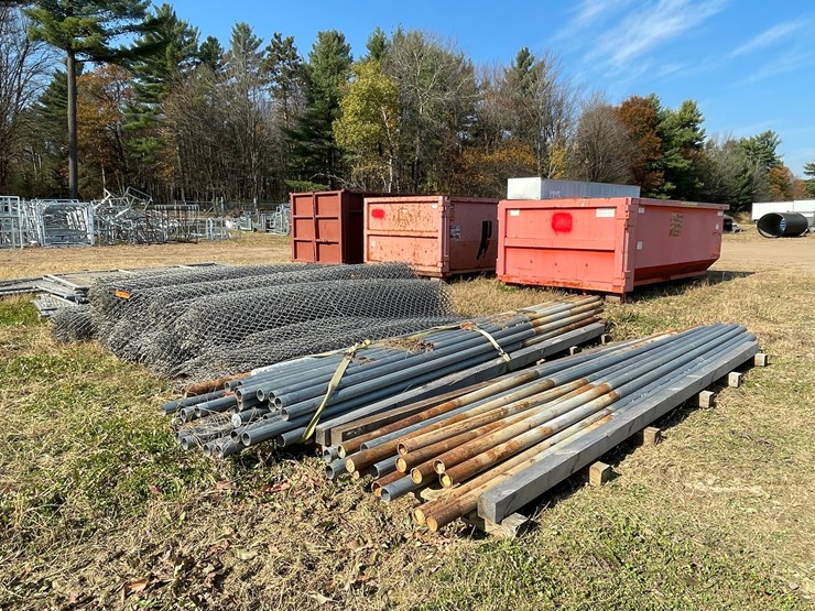 #3783-•-chain-link-fence-with-posts-image-2