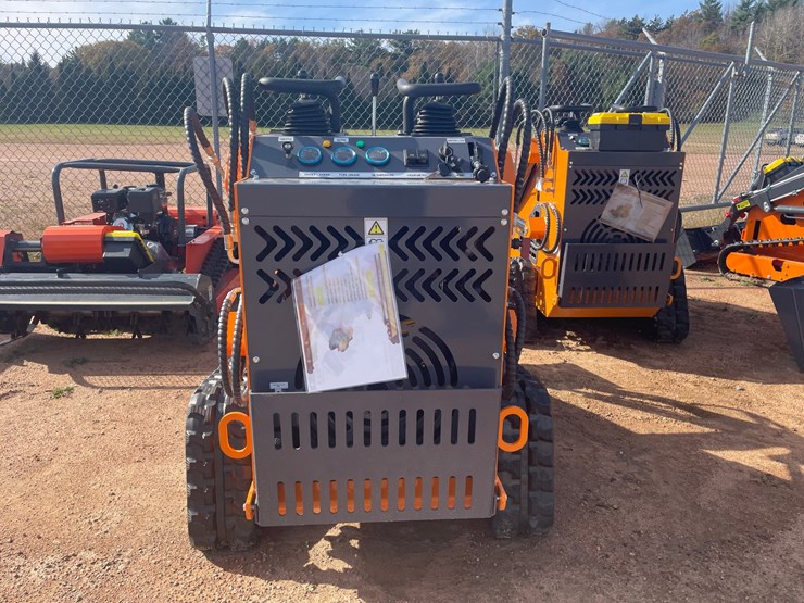 #3207-•-2026-landhonor-lhr-me380r3a-mini-skid-steer-loader-image-6