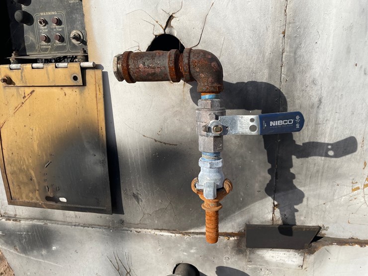 #1092-•-sullair-185-towable-air-compressor-image-24