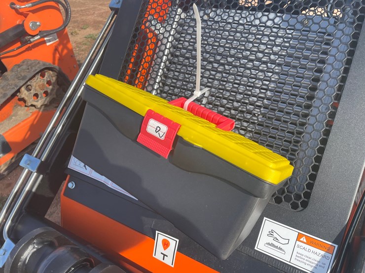 #3210-•-2026-skid-steer-loader-image-16
