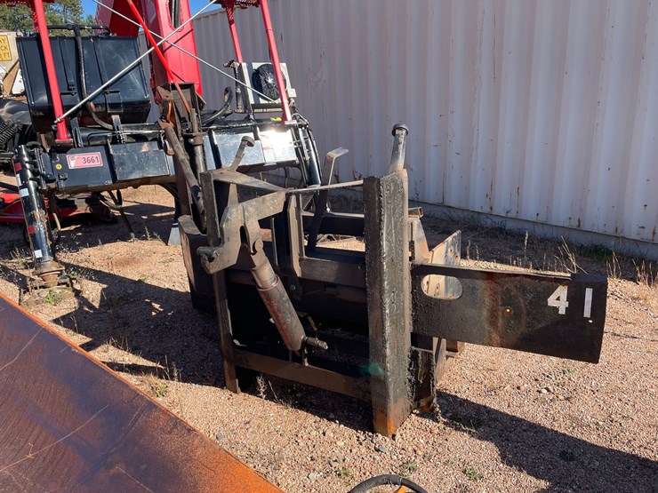 #3757-•-front-plow-mount-cut-off-image-3