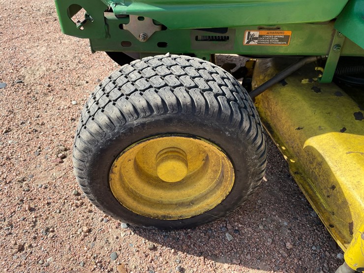 #1010-•-john-deere-gt245-riding-lawn-mower-image-33