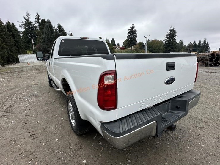 2010-ford-f-250-super-duty-4x4-pickup-image-4