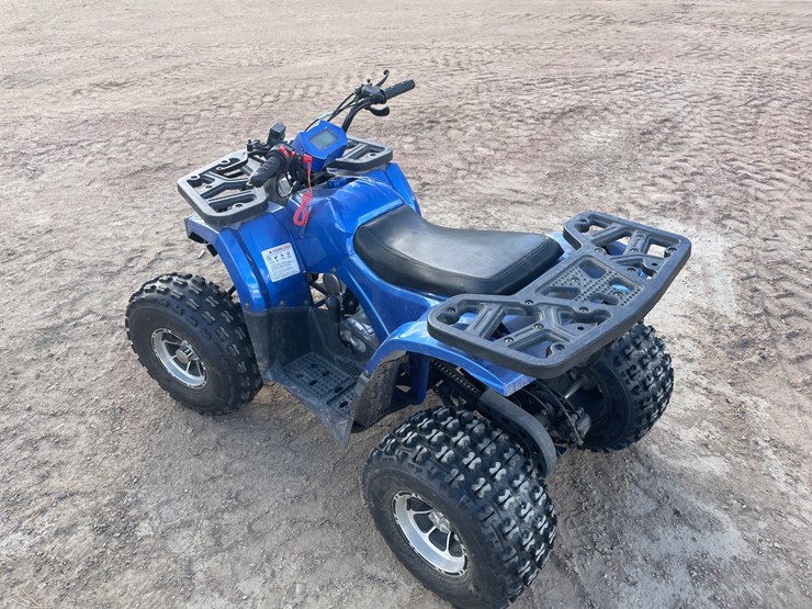 #1046-•-2017-tao-motors-four-wheeler-image-4