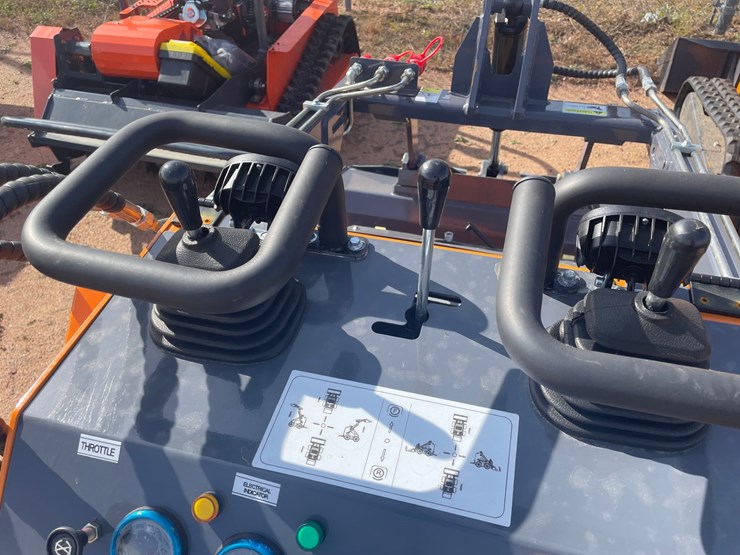 #3207-•-2026-landhonor-lhr-me380r3a-mini-skid-steer-loader-image-14