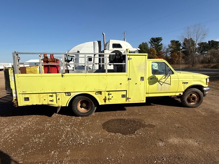 #6931-•-1997-ford-f-super-duty-utility-service-truck-image-4