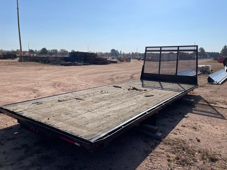 #3796-•-20'-flatbed-truck-body-image-5