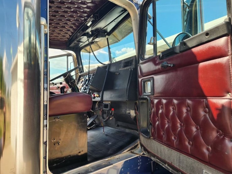 1995-kenworth-t800-image-9