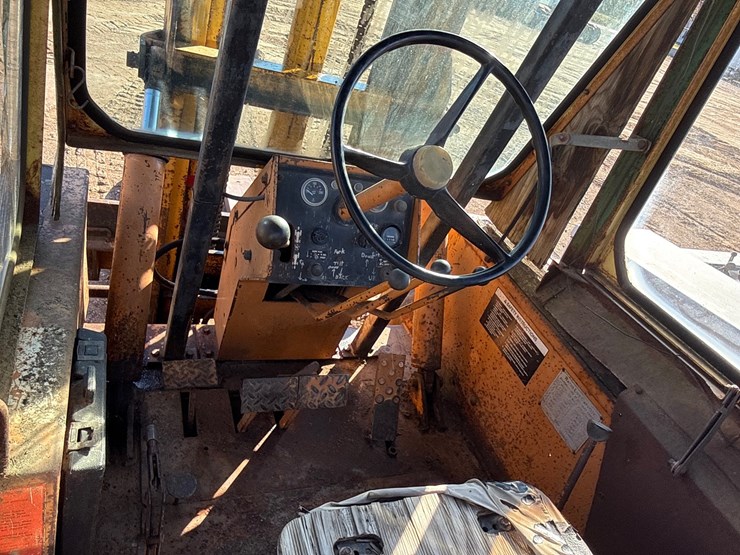 #6930-•-continental-diversified-sales-cds-706d-rough-terrain-forklift-image-25