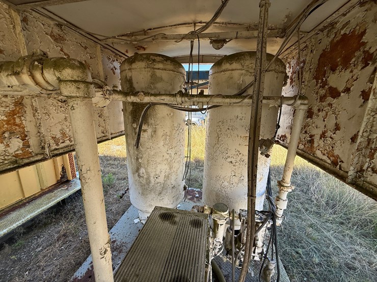 25’l-x-8’w-x-10’h-(3)-air-compressors-w/-air-volume-tanks,-skidded-image-11