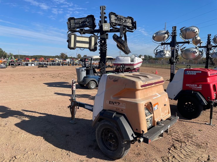 #1093-•-2017-generac-magnum-light-tower-image-5