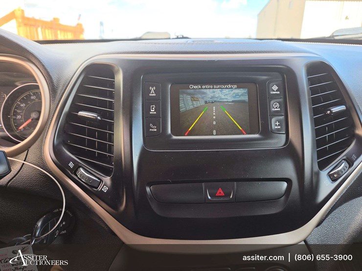 2015-jeep-cherokee-image-14