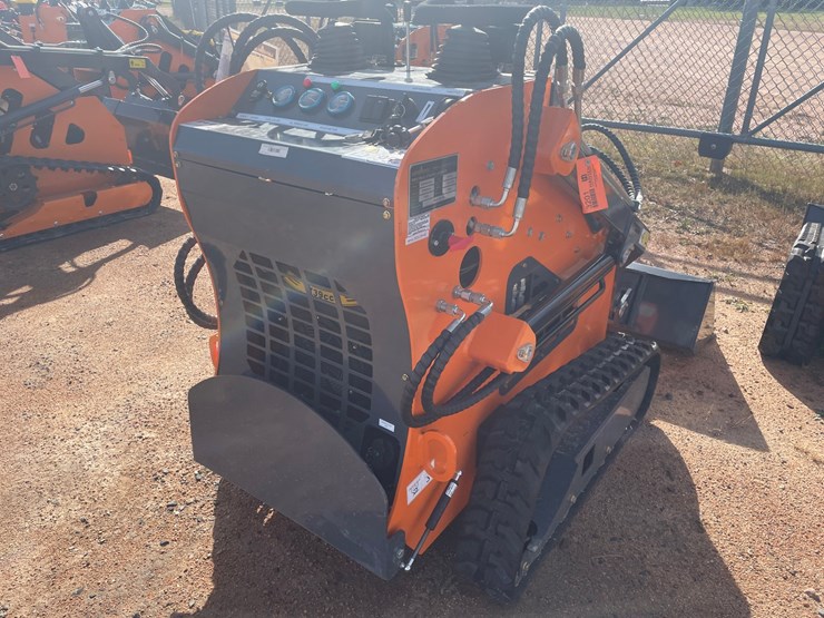 #3201-•-landhonor-mini-skid-steer-loader-me380x2-image-4