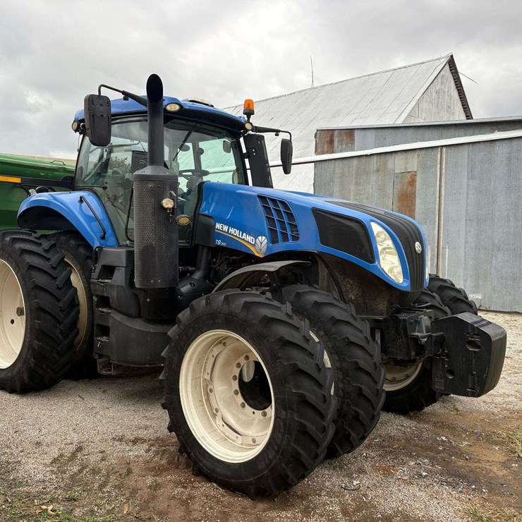 2015 New Holland T8.350 Front Wheel Assist Tractor, 3,483 hours, Big 1000pto, With Auto Steer, Leather Seat, Michelin 480/80R46 Duals, 380/85R34 Front Tires, 3pt, Front Suspension, 30mph, Buddy Seat, Bluetooth Radio, Quick Hitch, s/n- ZEREE10041