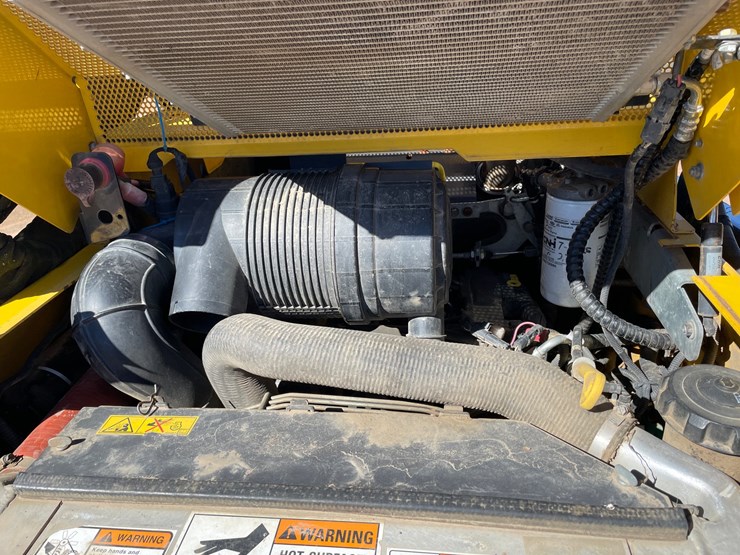 #1959-•-2015-new-holland-l230-skid-steer-image-15