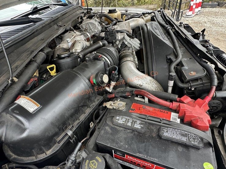 2010-ford-f-250-super-duty-4x4-pickup-image-34
