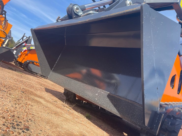 #3203-•-landhonor-mini-skid-steer-loader-t460s2-image-10