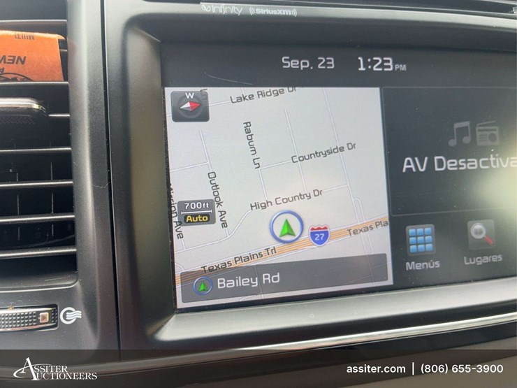 2017-kia-sedona-image-23