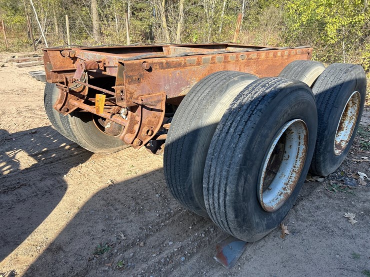 #6921-•-lite-slide-tandem-axle-trailer-slider-assembly-image-1
