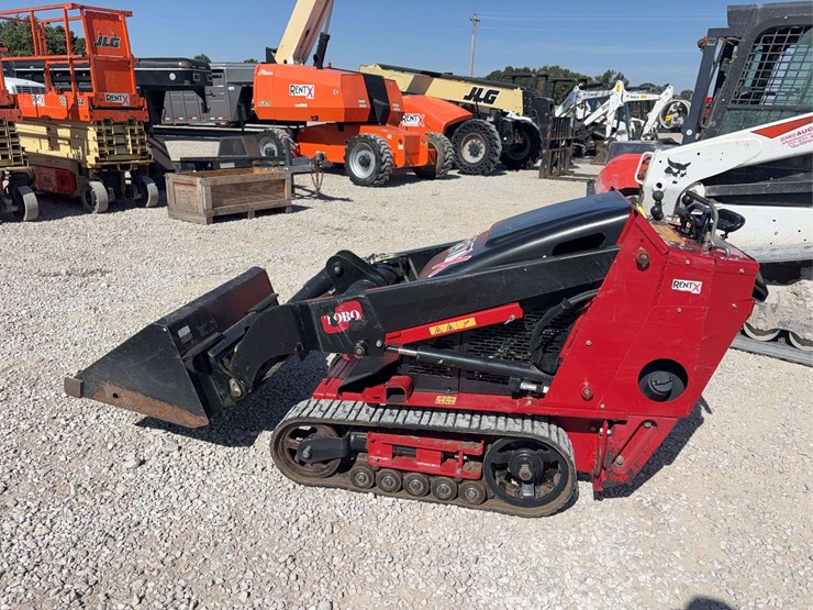 2023-toro-tx427-tracked-dingo-model-22321,-570-hours,-gas-engine,-comes-with-36”-smooth-bucket,-s/n--415182435-image-7