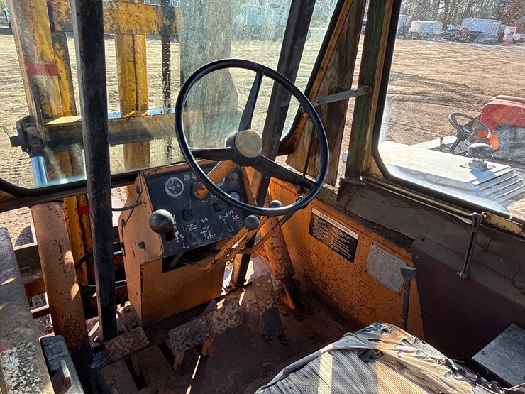 #6930-•-continental-diversified-sales-cds-706d-rough-terrain-forklift-image-14